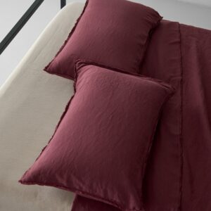 Balanced Contrast Queen Pillowcase Set for Bedding