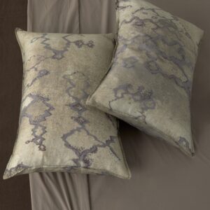 Decorative Striped Queen Pillowcase Set for Bedding